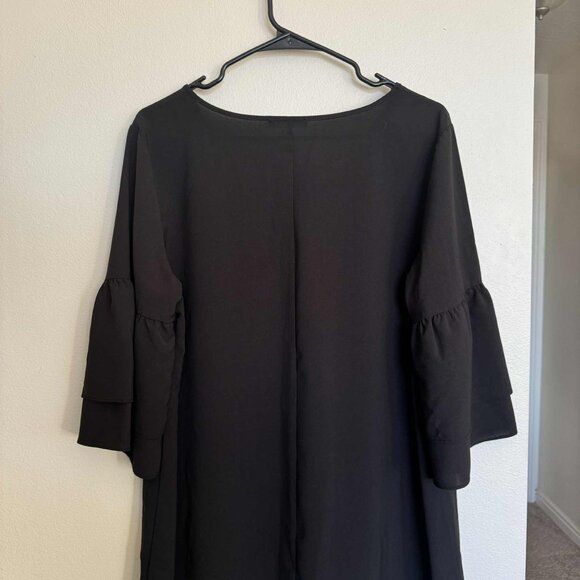 Cupshe short black dress with layered sleeves - Picture 3 of 5